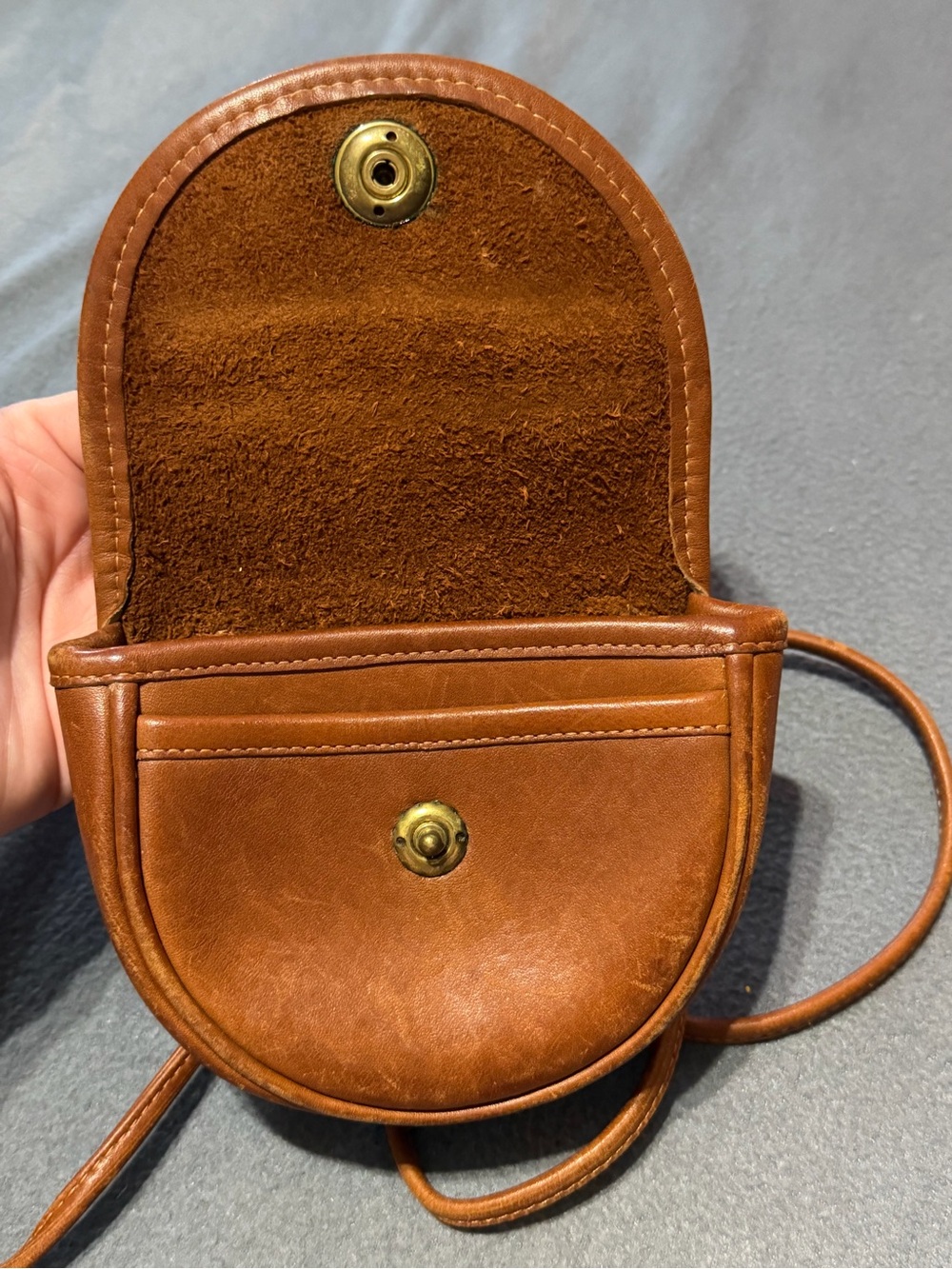 AS IS Vintage Coach Brown Leather Crossbody Belt Bag - Picture 4 of 11